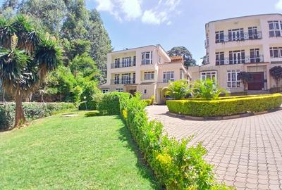5 Bed Townhouse with En Suite at Lavington Green