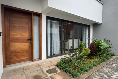 4 Bed Villa with En Suite in Langata - 3