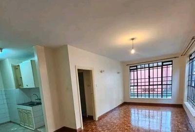 3 Bed Apartment with En Suite in Lavington