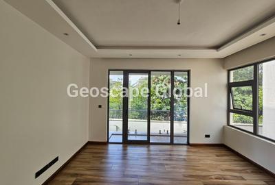 6 Bed Townhouse with En Suite in Lavington - 3