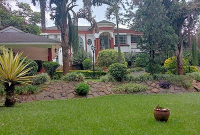 6 Bed House with En Suite at Nyari