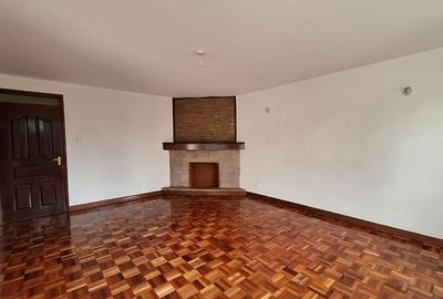 5 Bed Townhouse with En Suite in Lavington