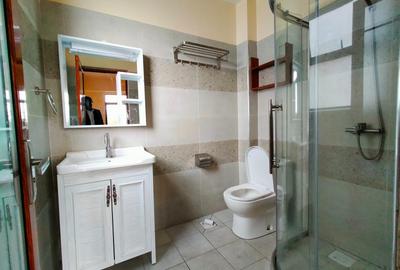 Serviced 3 Bed Apartment with En Suite in Kileleshwa