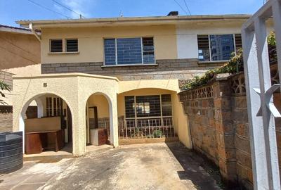 3 Bed Townhouse with En Suite at Lenana Road