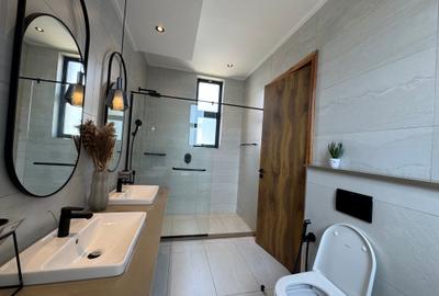 4 Bed Townhouse with En Suite at Loresho - 4