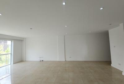 2 Bed Apartment with En Suite in Rhapta Road - 3