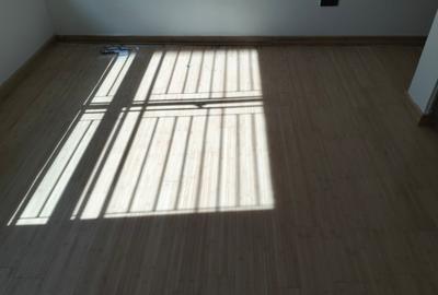 5 Bed Townhouse with En Suite in Lavington - 2