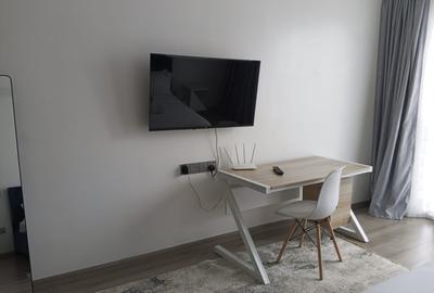 Furnished 3 Bed Apartment with En Suite in Riverside - 4