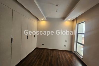 3 Bed Apartment with En Suite in Brookside - 2