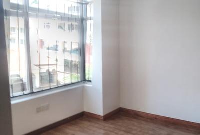 3 Bed Apartment with En Suite in Westlands Area - 2