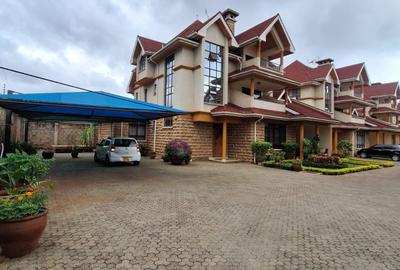 5 Bed Townhouse with En Suite in Lavington