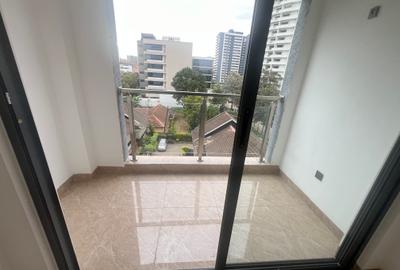 1 Bed Apartment with Gym in Kilimani - 4