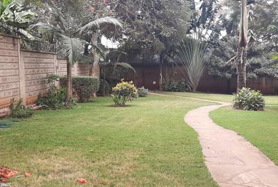 4 Bed House with En Suite in Runda