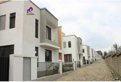 3 Bed Townhouse with En Suite at Rimpa / Muthaura Road - 4