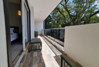 Furnished 2 Bed Apartment with En Suite at Riverside Drive
