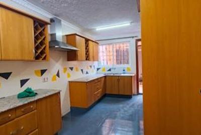 4 Bed Townhouse with En Suite at Kileleshwa Estate.