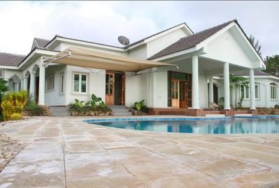 5 Bed Villa with En Suite at Vipingo