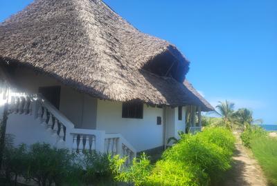 2 Bed House with Swimming Pool in Malindi