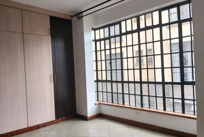 2 Bed Apartment with En Suite in Kilimani