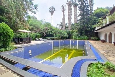 4 Bed Townhouse with En Suite at Riverside Drive - 3