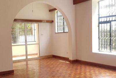 Commercial Property with Parking in Westlands Area