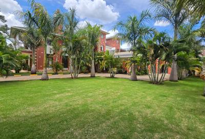 5 Bed House with En Suite in Karen