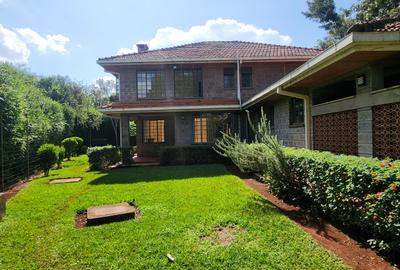 4 Bed House with En Suite in Runda