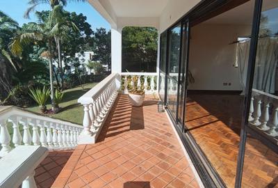 2 Bed Townhouse with En Suite at Nyari - 4