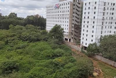 Furnished 2 Bed Apartment with En Suite in Garden Estate
