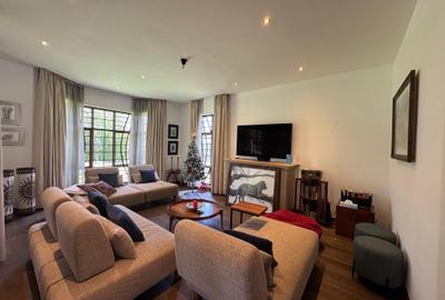 5 Bed Villa with En Suite in Runda - 2