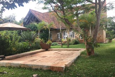 4 Bed House with En Suite in Runda