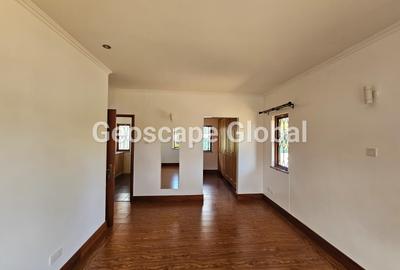 5 Bed House with En Suite in Gigiri - 3