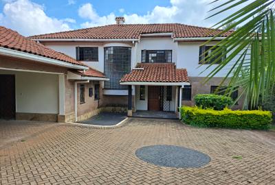 5 Bed Townhouse with En Suite at Off Ruaka Rd