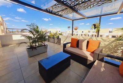 4 Bed Townhouse with En Suite in Membley - 4