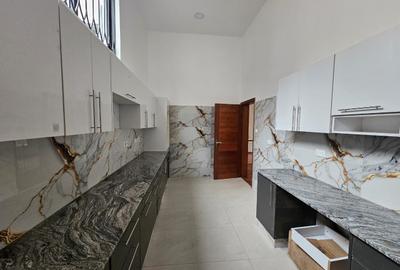 5 Bed House with En Suite in Loresho - 4