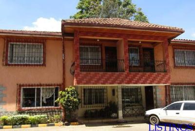 4 Bed Villa with En Suite at Mandela Road