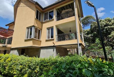 5 Bed Townhouse with En Suite at Spring Valley