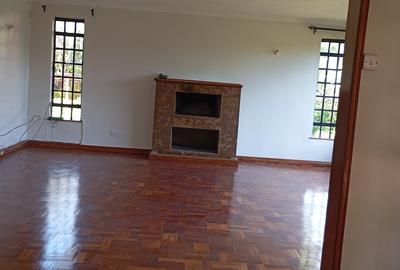 4 Bed House with En Suite at Glory Rd - 3