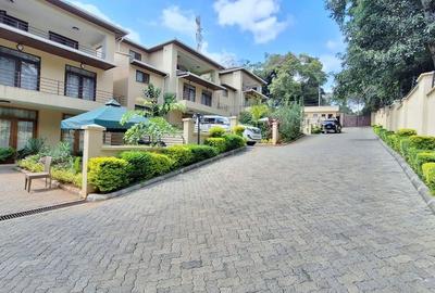 5 Bed Townhouse with En Suite at Njumbi Road