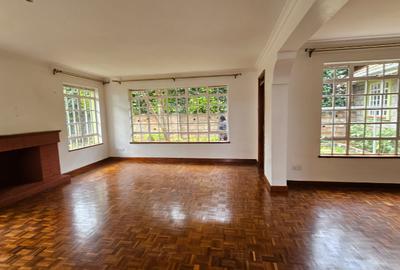 4 Bed Townhouse with En Suite in Kiambu Road - 4