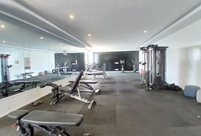 3 Bed Apartment with En Suite at Riverside Drive 65 - 4