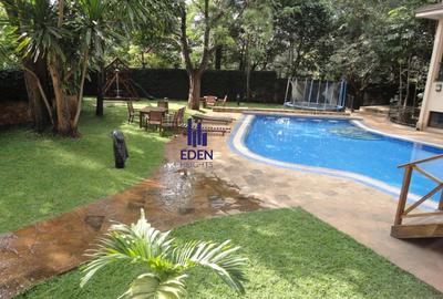 3 Bed Apartment with En Suite in Riverside - 2