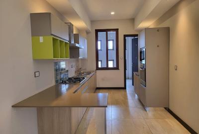 3 Bed Apartment with En Suite in Westlands Area - 3