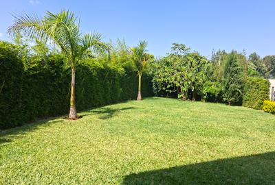 5 Bed Townhouse with En Suite at Off Panafric Insurance Avenue - 2