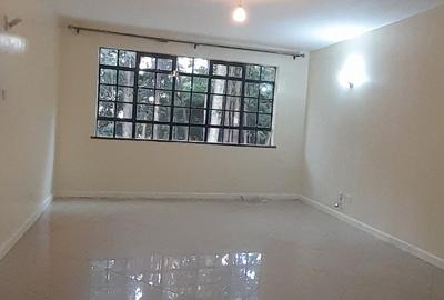 3 Bed Apartment with En Suite in Kileleshwa