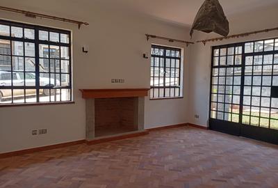 5 Bed Apartment with En Suite at Lavington