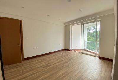 3 Bed Apartment with En Suite in Parklands