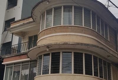 8 Bed Townhouse with En Suite at Ole Shapara Road