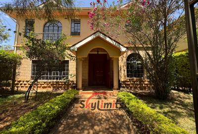 4 Bed Townhouse with En Suite at Kitisuru Rd - 4