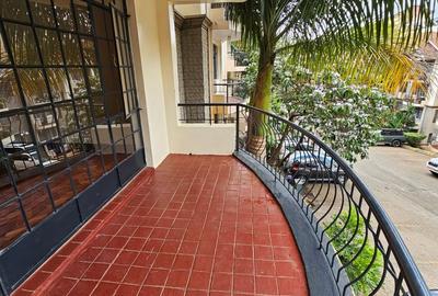 3 Bed Apartment with En Suite in Lavington